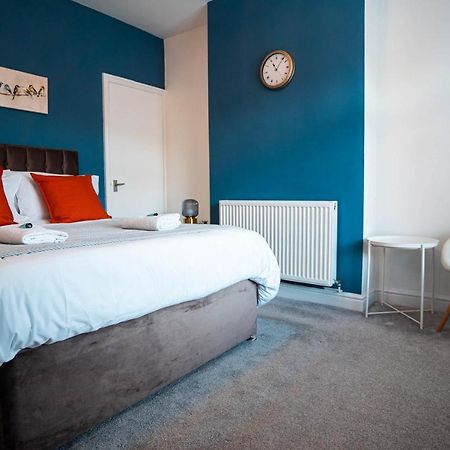 Comfortable House In Nuneaton Sleeps5 Free Parking Good Amenites エクステリア 写真