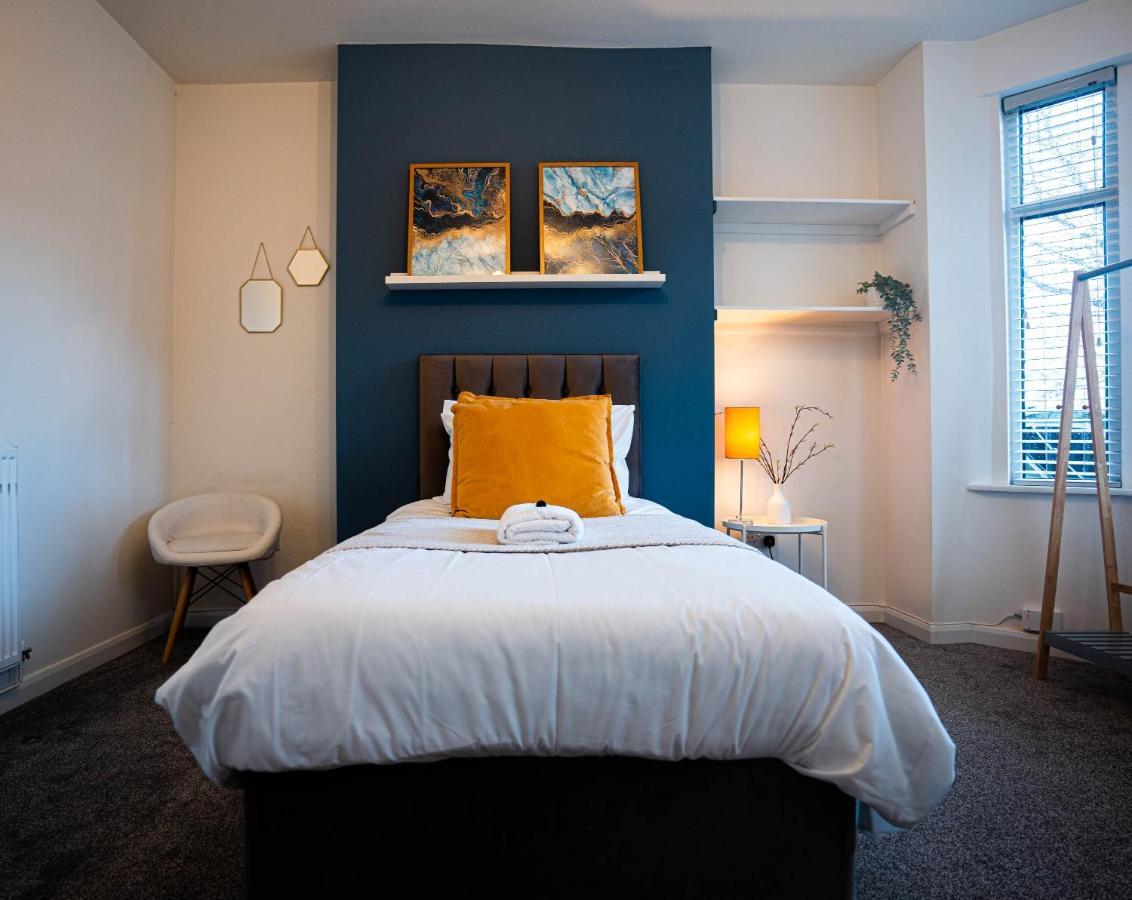 Comfortable House In Nuneaton Sleeps5 Free Parking Good Amenites エクステリア 写真