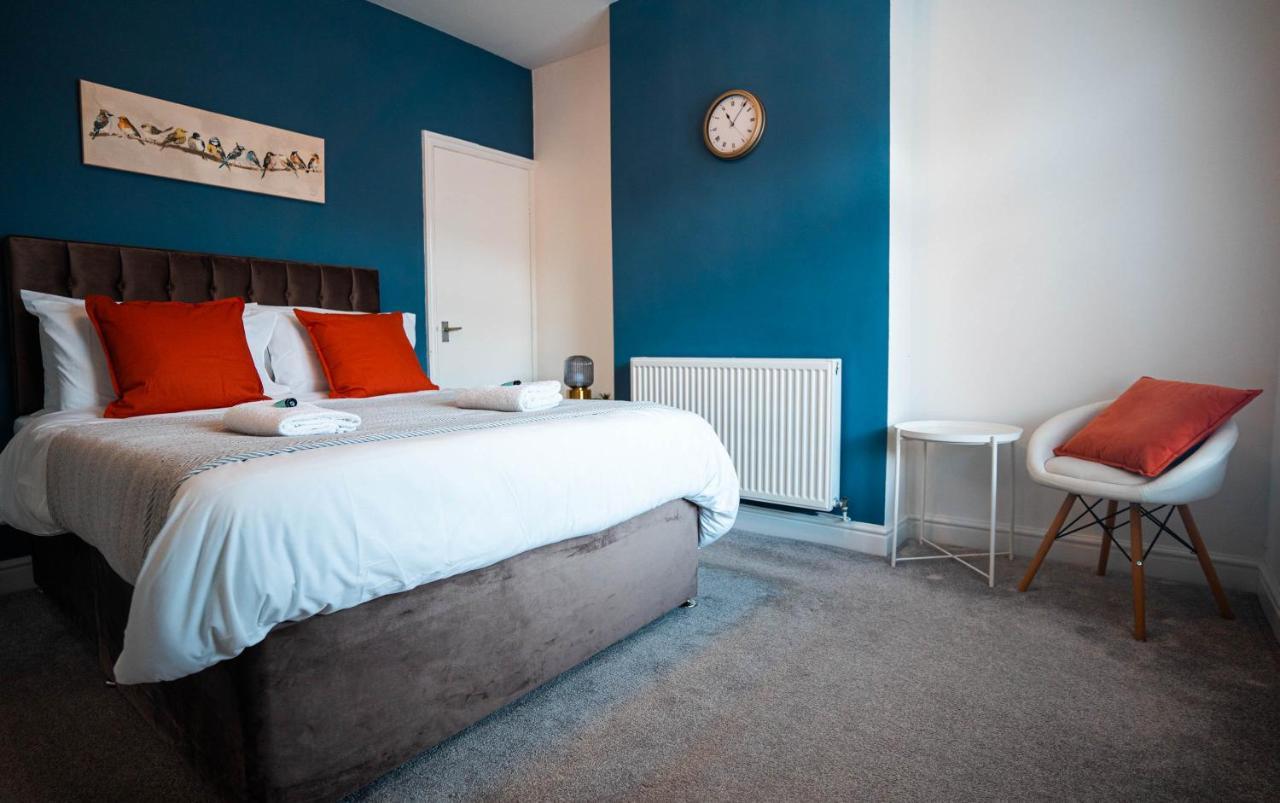 Comfortable House In Nuneaton Sleeps5 Free Parking Good Amenites エクステリア 写真